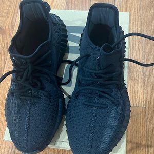 Yeezy Boost 350 onyx 8.5
